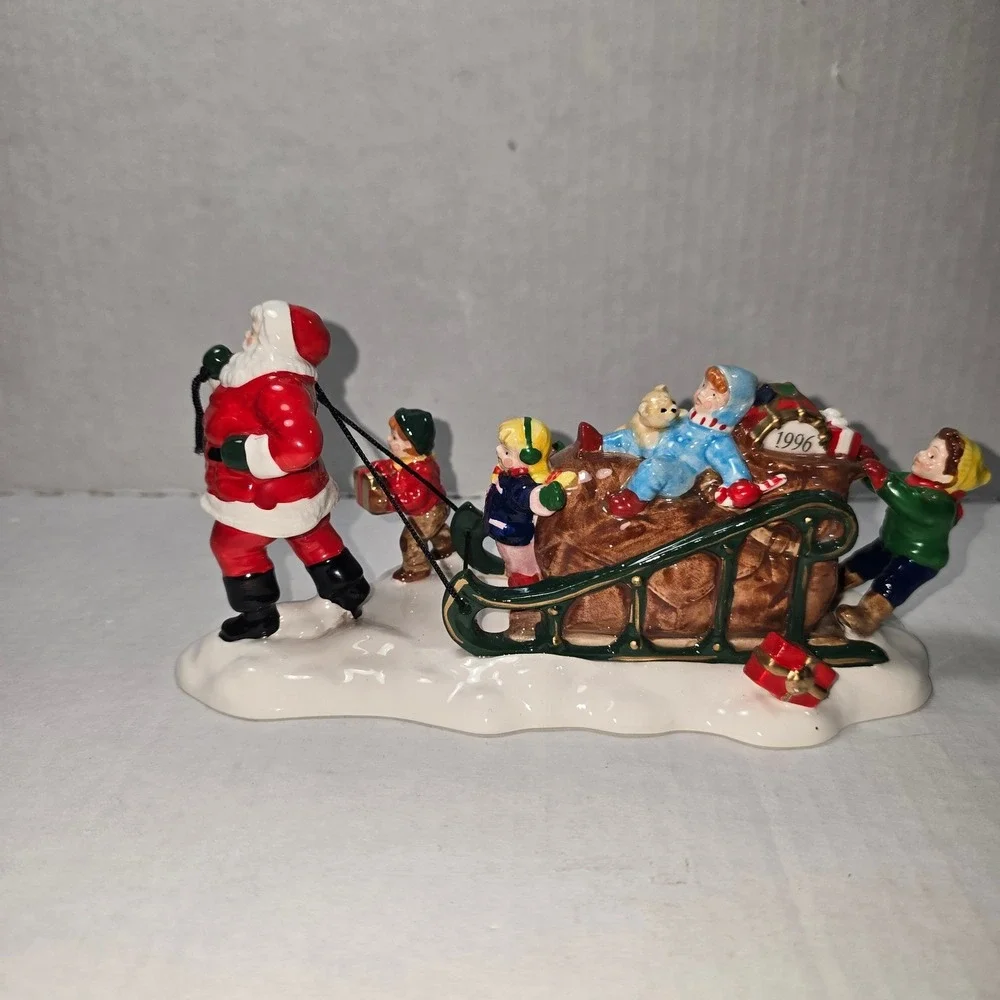 Department‎ 56 Original Snow Village SANTA COMES TO TOWN 1996 #54862 retired